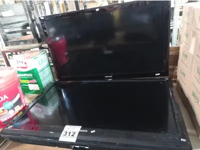 LOTE 312 - 02 TV’S MARCAS E MODELOS DIVERSOS PARA RETIRADA DE PEÇAS. (NO ESTADO) ATENÇÃO! FAZER A VISITAÇÃO ANTES DE ARREMATAR, NÃO SABEMOS SE FUNCIONA. LEILÃO NÃO TEM GARANTIA E NEM DEVOLUÇÃO, SUJEITO A POSSÍVEIS AVARIAS VISÍVEIS/OCULTAS E/OU AUSÊNCIA DE COMPONENTES.
