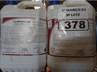 LOTE 378 - 20 LITROS DE CLOROCLEAN, LIMPADOR DESINFETANTE CLORADO PARA INDÚSTRIAS ALIMENTÍCIAS E AFINS. (NO ESTADO) ATENÇÃO! FAZER A VISITAÇÃO ANTES DE ARREMATAR, NÃO SABEMOS SE FUNCIONA. LEILÃO NÃO TEM GARANTIA E NEM DEVOLUÇÃO, SUJEITO A POSSÍVEIS AVARIAS VISÍVEIS/OCULTAS E/OU AUSÊNCIA DE COMPONENTES.