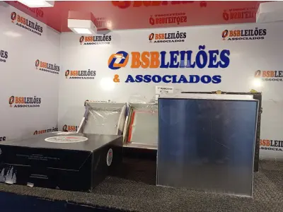 LOTE 218 - 05 LUMINÁRIAS MARCAS E MODELOS DIVERSOS. (NO ESTADO) ATENÇÃO! FAZER A VISITAÇÃO ANTES DE ARREMATAR, NÃO SABEMOS SE FUNCIONA. LEILÃO NÃO TEM GARANTIA E NEM DEVOLUÇÃO, SUJEITO A POSSÍVEIS AVARIAS VISÍVEIS/OCULTAS E/OU AUSÊNCIA DE COMPONENTES.
