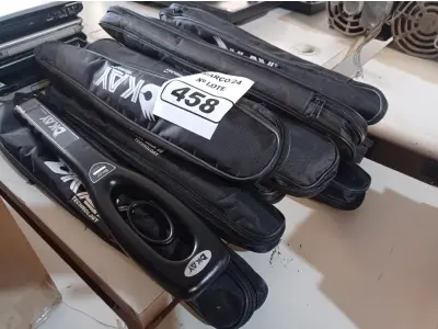 LOTE 458 - 10 DETECTORES DE METAL. (NO ESTADO) ATENÇÃO! FAZER A VISITAÇÃO ANTES DE ARREMATAR, NÃO SABEMOS SE FUNCIONA. LEILÃO NÃO TEM GARANTIA E NEM DEVOLUÇÃO, SUJEITO A POSSÍVEIS AVARIAS VISÍVEIS/OCULTAS E/OU AUSÊNCIA DE COMPONENTES.