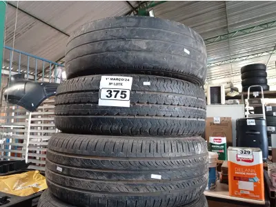 LOTE 375 - 04 PNEUS USADOS MEDIDAS DIVERSAS. (NO ESTADO) ATENÇÃO! FAZER A VISITAÇÃO ANTES DE ARREMATAR, NÃO SABEMOS SE FUNCIONA. LEILÃO NÃO TEM GARANTIA E NEM DEVOLUÇÃO, SUJEITO A POSSÍVEIS AVARIAS VISÍVEIS/OCULTAS E/OU AUSÊNCIA DE COMPONENTES.