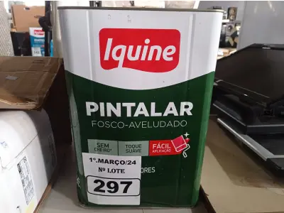 LOTE 297 - 01 LATA DE TINTA IQUINE PINTALAR FOSCO AVELUDADO 18L NA COR VERDE PISCINA. (NO ESTADO) ATENÇÃO! FAZER A VISITAÇÃO ANTES DE ARREMATAR, NÃO SABEMOS SE FUNCIONA. LEILÃO NÃO TEM GARANTIA E NEM DEVOLUÇÃO, SUJEITO A POSSÍVEIS AVARIAS VISÍVEIS/OCULTAS E/OU AUSÊNCIA DE COMPONENTES.