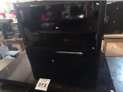 LOTE 373 - 02 TV’S MARCAS E MODELOS DIVERSOS PARA RETIRADA DE PEÇAS. (NO ESTADO) ATENÇÃO! FAZER A VISITAÇÃO ANTES DE ARREMATAR, NÃO SABEMOS SE FUNCIONA. LEILÃO NÃO TEM GARANTIA E NEM DEVOLUÇÃO, SUJEITO A POSSÍVEIS AVARIAS VISÍVEIS/OCULTAS E/OU AUSÊNCIA DE COMPONENTES.