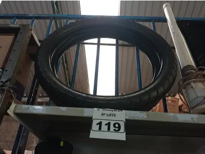 LOTE 119 - 02 PNEUS DE MOTO. (NO ESTADO) ATENÇÃO! FAZER A VISITAÇÃO ANTES DE ARREMATAR, NÃO SABEMOS SE FUNCIONA. LEILÃO NÃO TEM GARANTIA E NEM DEVOLUÇÃO, SUJEITO A POSSÍVEIS AVARIAS VISÍVEIS/OCULTAS E/OU AUSÊNCIA DE COMPONENTES.