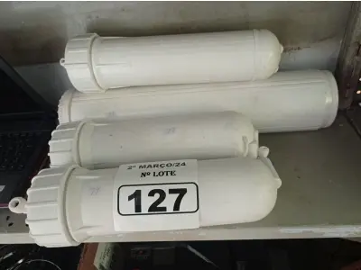 LOTE 127 - 04 FILTROS PARA CAIXA D’AGUA TIPO CAVALETE. (NO ESTADO) ATENÇÃO! FAZER A VISITAÇÃO ANTES DE ARREMATAR, NÃO SABEMOS SE FUNCIONA. LEILÃO NÃO TEM GARANTIA E NEM DEVOLUÇÃO, SUJEITO A POSSÍVEIS AVARIAS VISÍVEIS/OCULTAS E/OU AUSÊNCIA DE COMPONENTES.