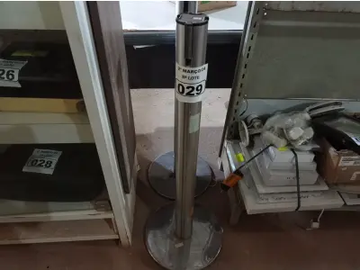 LOTE 029 - 02 SEPARADORES DE FILA. (NO ESTADO) ATENÇÃO! FAZER A VISITAÇÃO ANTES DE ARREMATAR, NÃO SABEMOS SE FUNCIONA. LEILÃO NÃO TEM GARANTIA E NEM DEVOLUÇÃO, SUJEITO A POSSÍVEIS AVARIAS VISÍVEIS/OCULTAS E/OU AUSÊNCIA DE COMPONENTES.