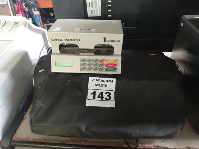 LOTE 143 - 01 MÁQUINA DE ESCREVER E 01 MÁQUINA DE PREENCHER CHEQUES. (NO ESTADO) ATENÇÃO! FAZER A VISITAÇÃO ANTES DE ARREMATAR, NÃO SABEMOS SE FUNCIONA. LEILÃO NÃO TEM GARANTIA E NEM DEVOLUÇÃO, SUJEITO A POSSÍVEIS AVARIAS VISÍVEIS/OCULTAS E/OU AUSÊNCIA DE COMPONENTES.