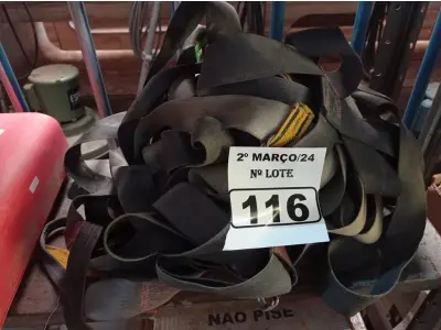 LOTE 116 - 05 CINTOS DE SEGURANÇA NO TRABALHO. (NO ESTADO) ATENÇÃO! FAZER A VISITAÇÃO ANTES DE ARREMATAR, NÃO SABEMOS SE FUNCIONA. LEILÃO NÃO TEM GARANTIA E NEM DEVOLUÇÃO, SUJEITO A POSSÍVEIS AVARIAS VISÍVEIS/OCULTAS E/OU AUSÊNCIA DE COMPONENTES.