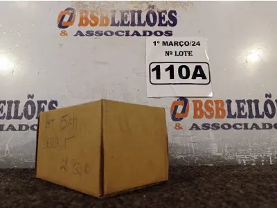 LOTE 110 - 01 BATERIA 20V DE 5AH MARCA DEWALT. (NOVO) (NO ESTADO) ATENÇÃO! FAZER A VISITAÇÃO ANTES DE ARREMATAR, NÃO SABEMOS SE FUNCIONA. LEILÃO NÃO TEM GARANTIA E NEM DEVOLUÇÃO, SUJEITO A POSSÍVEIS AVARIAS VISÍVEIS/OCULTAS E/OU AUSÊNCIA DE COMPONENTES.