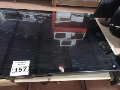 LOTE 157 - 01 TV SONY 55” POL PARA RETIRADA DE PEÇAS. (NO ESTADO) ATENÇÃO! FAZER A VISITAÇÃO ANTES DE ARREMATAR, NÃO SABEMOS SE FUNCIONA. LEILÃO NÃO TEM GARANTIA E NEM DEVOLUÇÃO, SUJEITO A POSSÍVEIS AVARIAS VISÍVEIS/OCULTAS E/OU AUSÊNCIA DE COMPONENTES.