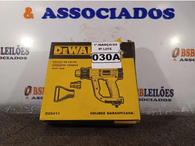 LOTE 030 - 01 PISTOLA DE CALOR SOPRADOR TÉRMICO 220V MARCA DEWALT. (NOVO) (NO ESTADO) ATENÇÃO! FAZER A VISITAÇÃO ANTES DE ARREMATAR, NÃO SABEMOS SE FUNCIONA. LEILÃO NÃO TEM GARANTIA E NEM DEVOLUÇÃO, SUJEITO A POSSÍVEIS AVARIAS VISÍVEIS/OCULTAS E/OU AUSÊNCIA DE COMPONENTES.