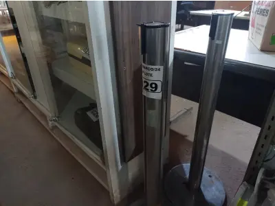 LOTE 029 - 02 SEPARADORES DE FILA. (NO ESTADO) ATENÇÃO! FAZER A VISITAÇÃO ANTES DE ARREMATAR, NÃO SABEMOS SE FUNCIONA. LEILÃO NÃO TEM GARANTIA E NEM DEVOLUÇÃO, SUJEITO A POSSÍVEIS AVARIAS VISÍVEIS/OCULTAS E/OU AUSÊNCIA DE COMPONENTES.