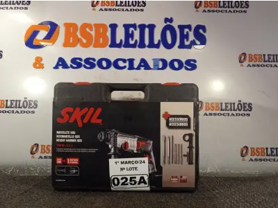 LOTE 025 - 01 MARTELETE SKIL 750W-2,1 J 1859 220V. (NOVO) (NO ESTADO) ATENÇÃO! FAZER A VISITAÇÃO ANTES DE ARREMATAR, NÃO SABEMOS SE FUNCIONA. LEILÃO NÃO TEM GARANTIA E NEM DEVOLUÇÃO, SUJEITO A POSSÍVEIS AVARIAS VISÍVEIS/OCULTAS E/OU AUSÊNCIA DE COMPONENTES.