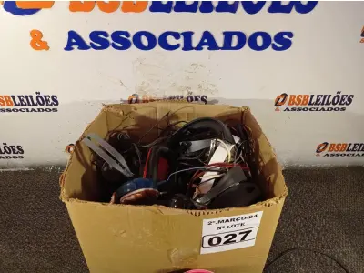 LOTE 027 - 01 LOTE COM VÁRIOS FONES DE OUVIDO MARCAS E MODELOS DIVERSOS. (NO ESTADO) ATENÇÃO! FAZER A VISITAÇÃO ANTES DE ARREMATAR, NÃO SABEMOS SE FUNCIONA. LEILÃO NÃO TEM GARANTIA E NEM DEVOLUÇÃO, SUJEITO A POSSÍVEIS AVARIAS VISÍVEIS/OCULTAS E/OU AUSÊNCIA DE COMPONENTES.