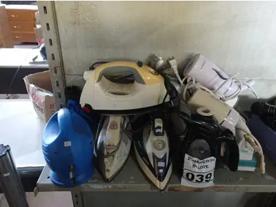 LOTE 039 - 01 LOTE COM UTENSÍLIOS DIVERSOS. (NO ESTADO) ATENÇÃO! FAZER A VISITAÇÃO ANTES DE ARREMATAR, NÃO SABEMOS SE FUNCIONA. LEILÃO NÃO TEM GARANTIA E NEM DEVOLUÇÃO, SUJEITO A POSSÍVEIS AVARIAS VISÍVEIS/OCULTAS E/OU AUSÊNCIA DE COMPONENTES.