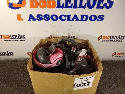 LOTE 027 - 01 LOTE COM VÁRIOS FONES DE OUVIDO MARCAS E MODELOS DIVERSOS. (NO ESTADO) ATENÇÃO! FAZER A VISITAÇÃO ANTES DE ARREMATAR, NÃO SABEMOS SE FUNCIONA. LEILÃO NÃO TEM GARANTIA E NEM DEVOLUÇÃO, SUJEITO A POSSÍVEIS AVARIAS VISÍVEIS/OCULTAS E/OU AUSÊNCIA DE COMPONENTES.