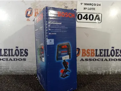 LOTE 040 - 01 LASER DE LINHAS CRUZADAS AUTONIVELANTE COM FAIXA VERDE MODELO:GLL2-12G MARCA BOSCH.(NOVO) (NO ESTADO) ATENÇÃO! FAZER A VISITAÇÃO ANTES DE ARREMATAR, NÃO SABEMOS SE FUNCIONA. LEILÃO NÃO TEM GARANTIA E NEM DEVOLUÇÃO, SUJEITO A POSSÍVEIS AVARIAS VISÍVEIS/OCULTAS E/OU AUSÊNCIA DE COMPONENTES.