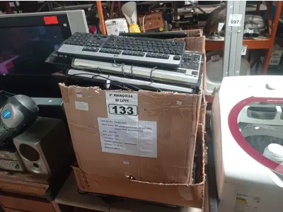 LOTE 133 - 01 LOTE COM GRANDE QUANTIDADE DE TECLADOS PARA PC MARCAS E MODELOS DIVERSOS. (NO ESTADO) ATENÇÃO! FAZER A VISITAÇÃO ANTES DE ARREMATAR, NÃO SABEMOS SE FUNCIONA. LEILÃO NÃO TEM GARANTIA E NEM DEVOLUÇÃO, SUJEITO A POSSÍVEIS AVARIAS VISÍVEIS/OCULTAS E/OU AUSÊNCIA DE COMPONENTES.