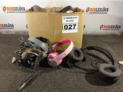 LOTE 027 - 01 LOTE COM VÁRIOS FONES DE OUVIDO MARCAS E MODELOS DIVERSOS. (NO ESTADO) ATENÇÃO! FAZER A VISITAÇÃO ANTES DE ARREMATAR, NÃO SABEMOS SE FUNCIONA. LEILÃO NÃO TEM GARANTIA E NEM DEVOLUÇÃO, SUJEITO A POSSÍVEIS AVARIAS VISÍVEIS/OCULTAS E/OU AUSÊNCIA DE COMPONENTES.