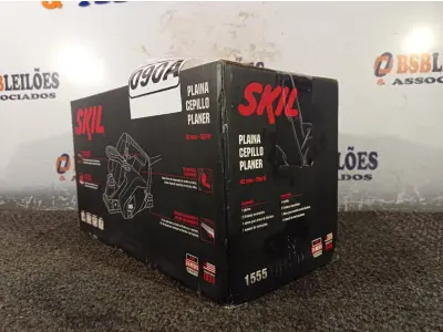 LOTE 090 - 01 PLAINA 3.14, MODELO1555 DE 550W DE POTÊNCIA E 220V MARCA SKIL. (NOVO) (NO ESTADO) ATENÇÃO! FAZER A VISITAÇÃO ANTES DE ARREMATAR, NÃO SABEMOS SE FUNCIONA. LEILÃO NÃO TEM GARANTIA E NEM DEVOLUÇÃO, SUJEITO A POSSÍVEIS AVARIAS VISÍVEIS/OCULTAS E/OU AUSÊNCIA DE COMPONENTES.