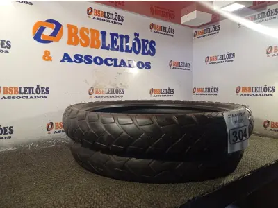LOTE 304 - 02 PNEUS DE MOTO. (NO ESTADO) ATENÇÃO! FAZER A VISITAÇÃO ANTES DE ARREMATAR, NÃO SABEMOS SE FUNCIONA. LEILÃO NÃO TEM GARANTIA E NEM DEVOLUÇÃO, SUJEITO A POSSÍVEIS AVARIAS VISÍVEIS/OCULTAS E/OU AUSÊNCIA DE COMPONENTES.