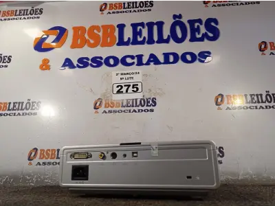 LOTE 275 - 01 PROJETOR MULTIMIDIA MARCA LG. (NO ESTADO) ATENÇÃO! FAZER A VISITAÇÃO ANTES DE ARREMATAR, NÃO SABEMOS SE FUNCIONA. LEILÃO NÃO TEM GARANTIA E NEM DEVOLUÇÃO, SUJEITO A POSSÍVEIS AVARIAS VISÍVEIS/OCULTAS E/OU AUSÊNCIA DE COMPONENTES.