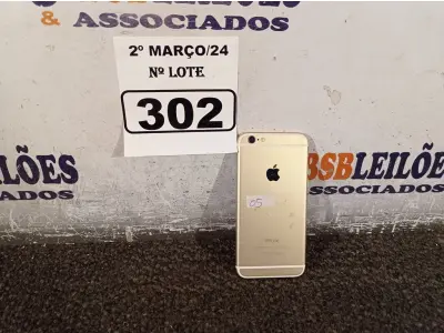 LOTE 302 - 01 CELULAR IPHONE PARA RETIRADA DE PEÇAS. (NO ESTADO) ATENÇÃO! FAZER A VISITAÇÃO ANTES DE ARREMATAR, NÃO SABEMOS SE FUNCIONA. LEILÃO NÃO TEM GARANTIA E NEM DEVOLUÇÃO, SUJEITO A POSSÍVEIS AVARIAS VISÍVEIS/OCULTAS E/OU AUSÊNCIA DE COMPONENTES.