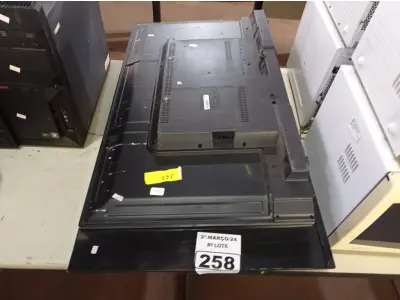 LOTE 258 - 02 TV’S MARCAS E MODELOS DIVERSOS PARA RETIRADA DE PEÇAS. (NO ESTADO) ATENÇÃO! FAZER A VISITAÇÃO ANTES DE ARREMATAR, NÃO SABEMOS SE FUNCIONA. LEILÃO NÃO TEM GARANTIA E NEM DEVOLUÇÃO, SUJEITO A POSSÍVEIS AVARIAS VISÍVEIS/OCULTAS E/OU AUSÊNCIA DE COMPONENTES.