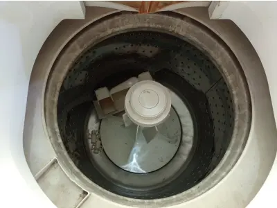 LOTE 488 - 01 MÁQUINA DE LAVAR ROUPAS MARCA BRASTEMP 10KG 127V. (NO ESTADO) ATENÇÃO! FAZER A VISITAÇÃO ANTES DE ARREMATAR, NÃO SABEMOS SE FUNCIONA. LEILÃO NÃO TEM GARANTIA E NEM DEVOLUÇÃO, SUJEITO A POSSÍVEIS AVARIAS VISÍVEIS/OCULTAS E/OU AUSÊNCIA DE COMPONENTES.
