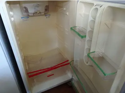 LOTE 467 - 01 GELADEIRA DUPLEX 220V. (NO ESTADO) ATENÇÃO! FAZER A VISITAÇÃO ANTES DE ARREMATAR, NÃO SABEMOS SE FUNCIONA. LEILÃO NÃO TEM GARANTIA E NEM DEVOLUÇÃO, SUJEITO A POSSÍVEIS AVARIAS VISÍVEIS/OCULTAS E/OU AUSÊNCIA DE COMPONENTES.
