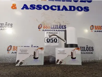 LOTE 050 - 01 DISPENSE DE ÁGUA AUTOMÁTICO. (NO ESTADO) ATENÇÃO! FAZER A VISITAÇÃO ANTES DE ARREMATAR, NÃO SABEMOS SE FUNCIONA. LEILÃO NÃO TEM GARANTIA E NEM DEVOLUÇÃO, SUJEITO A POSSÍVEIS AVARIAS VISÍVEIS/OCULTAS E/OU AUSÊNCIA DE COMPONENTES.