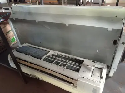 LOTE 229 - 02 EVAPORADORAS SENDO 01 MARCA ELGIN 18000BTU’S. (NO ESTADO) ATENÇÃO! FAZER A VISITAÇÃO ANTES DE ARREMATAR, NÃO SABEMOS SE FUNCIONA. LEILÃO NÃO TEM GARANTIA E NEM DEVOLUÇÃO, SUJEITO A POSSÍVEIS AVARIAS VISÍVEIS/OCULTAS E/OU AUSÊNCIA DE COMPONENTES.