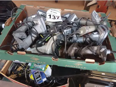 LOTE 137 - 01 LOTE COM VÁRIOS LEITORES DE CÓDIGO DE BARRAS MARCAS E MODELOS DIVERSOS. (NO ESTADO) ATENÇÃO! FAZER A VISITAÇÃO ANTES DE ARREMATAR, NÃO SABEMOS SE FUNCIONA. LEILÃO NÃO TEM GARANTIA E NEM DEVOLUÇÃO, SUJEITO A POSSÍVEIS AVARIAS VISÍVEIS/OCULTAS E/OU AUSÊNCIA DE COMPONENTES.