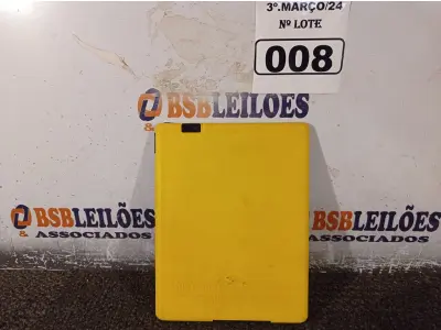 LOTE 008 - 01 TABLET MARCA POSITIVO. (NO ESTADO) ATENÇÃO! FAZER A VISITAÇÃO ANTES DE ARREMATAR, NÃO SABEMOS SE FUNCIONA. LEILÃO NÃO TEM GARANTIA E NEM DEVOLUÇÃO, SUJEITO A POSSÍVEIS AVARIAS VISÍVEIS/OCULTAS E/OU AUSÊNCIA DE COMPONENTES.