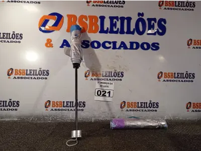 LOTE 021 - 02 GUARDA-CHUVAS PEQUENOS. (NO ESTADO) ATENÇÃO! FAZER A VISITAÇÃO ANTES DE ARREMATAR, NÃO SABEMOS SE FUNCIONA. LEILÃO NÃO TEM GARANTIA E NEM DEVOLUÇÃO, SUJEITO A POSSÍVEIS AVARIAS VISÍVEIS/OCULTAS E/OU AUSÊNCIA DE COMPONENTES.