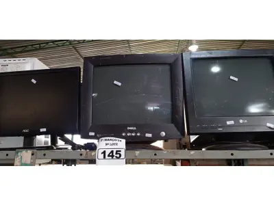 LOTE 145 - 07 MONITORES MARCAS E MODELOS DIVERSOS. (NO ESTADO) ATENÇÃO! FAZER A VISITAÇÃO ANTES DE ARREMATAR, NÃO SABEMOS SE FUNCIONA. LEILÃO NÃO TEM GARANTIA E NEM DEVOLUÇÃO, SUJEITO A POSSÍVEIS AVARIAS VISÍVEIS/OCULTAS E/OU AUSÊNCIA DE COMPONENTES.