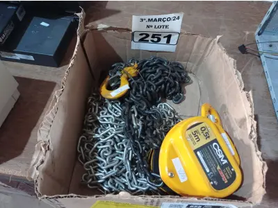 LOTE 251 - 01 TALHA MANUAL DE CORRENTE 1T 5M DE ELEVAÇÃO CSM. (NO ESTADO) ATENÇÃO! FAZER A VISITAÇÃO ANTES DE ARREMATAR, NÃO SABEMOS SE FUNCIONA. LEILÃO NÃO TEM GARANTIA E NEM DEVOLUÇÃO, SUJEITO A POSSÍVEIS AVARIAS VISÍVEIS/OCULTAS E/OU AUSÊNCIA DE COMPONENTES.