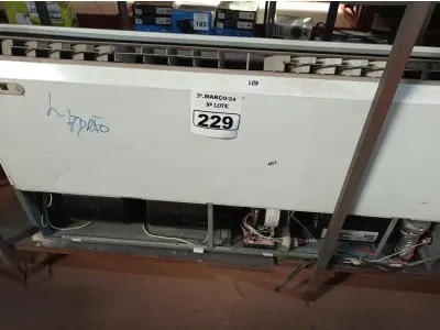 LOTE 229 - 02 EVAPORADORAS SENDO 01 MARCA ELGIN 18000BTU’S. (NO ESTADO) ATENÇÃO! FAZER A VISITAÇÃO ANTES DE ARREMATAR, NÃO SABEMOS SE FUNCIONA. LEILÃO NÃO TEM GARANTIA E NEM DEVOLUÇÃO, SUJEITO A POSSÍVEIS AVARIAS VISÍVEIS/OCULTAS E/OU AUSÊNCIA DE COMPONENTES.
