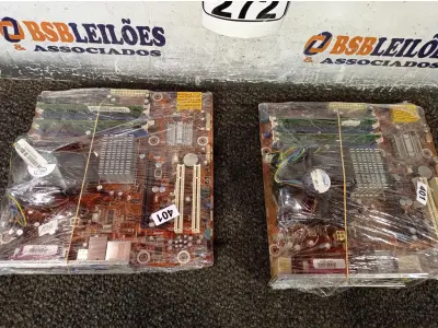 LOTE 272 - 02 PLACAS MÃE MARCAS E MODELOS DIVERSOS. (NO ESTADO) ATENÇÃO! FAZER A VISITAÇÃO ANTES DE ARREMATAR, NÃO SABEMOS SE FUNCIONA. LEILÃO NÃO TEM GARANTIA E NEM DEVOLUÇÃO, SUJEITO A POSSÍVEIS AVARIAS VISÍVEIS/OCULTAS E/OU AUSÊNCIA DE COMPONENTES.