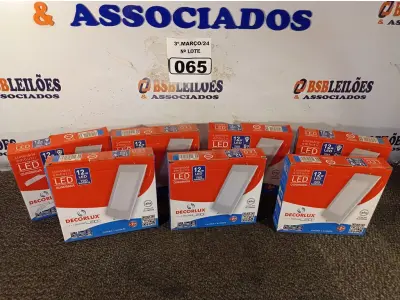 LOTE 065 - 07 LUMINÁRIAS DE LED DE EMBUTIR QUADRADA 240V 12W 6500K DECORLUX. (NO ESTADO) ATENÇÃO! FAZER A VISITAÇÃO ANTES DE ARREMATAR, NÃO SABEMOS SE FUNCIONA. LEILÃO NÃO TEM GARANTIA E NEM DEVOLUÇÃO, SUJEITO A POSSÍVEIS AVARIAS VISÍVEIS/OCULTAS E/OU AUSÊNCIA DE COMPONENTES.