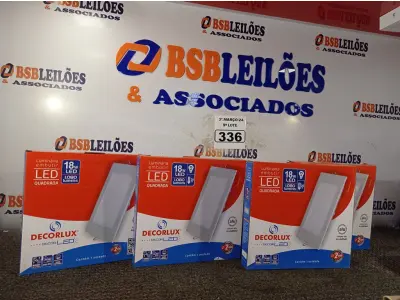 LOTE 336 - 04 LUMINÁRIAS DE LED EMBUTIR QUADRADA BIVOLT 18W 6500K DECORLUX. (NO ESTADO) ATENÇÃO! FAZER A VISITAÇÃO ANTES DE ARREMATAR, NÃO SABEMOS SE FUNCIONA. LEILÃO NÃO TEM GARANTIA E NEM DEVOLUÇÃO, SUJEITO A POSSÍVEIS AVARIAS VISÍVEIS/OCULTAS E/OU AUSÊNCIA DE COMPONENTES.