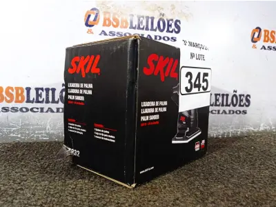 LOTE 345 - 01 LIXADEIRA ORBITAL DE PALMA 7232 200W-1/4 DE LIXA 220V MARCA SKIL. (NOVO). (NO ESTADO) ATENÇÃO! FAZER A VISITAÇÃO ANTES DE ARREMATAR, NÃO SABEMOS SE FUNCIONA. LEILÃO NÃO TEM GARANTIA E NEM DEVOLUÇÃO, SUJEITO A POSSÍVEIS AVARIAS VISÍVEIS/OCULTAS E/OU AUSÊNCIA DE COMPONENTES.