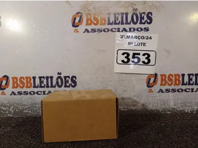 LOTE 353 - 01 BATERIA 20V DE 5AH MARCA DEWALT. (NOVO). (NO ESTADO) ATENÇÃO! FAZER A VISITAÇÃO ANTES DE ARREMATAR, NÃO SABEMOS SE FUNCIONA. LEILÃO NÃO TEM GARANTIA E NEM DEVOLUÇÃO, SUJEITO A POSSÍVEIS AVARIAS VISÍVEIS/OCULTAS E/OU AUSÊNCIA DE COMPONENTES.