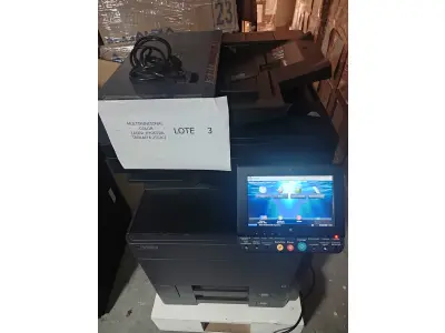 LOTE 003 - 01 MULTIFUNCIONAL COLOR LASER_KYOCERA TASKALFA 2552CI (NO ESTADO)