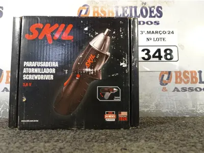 LOTE 348 - 01 PARAFUSADEIRA SKIL 3.6V BRCH 220V. (NOVO). (NO ESTADO) ATENÇÃO! FAZER A VISITAÇÃO ANTES DE ARREMATAR, NÃO SABEMOS SE FUNCIONA. LEILÃO NÃO TEM GARANTIA E NEM DEVOLUÇÃO, SUJEITO A POSSÍVEIS AVARIAS VISÍVEIS/OCULTAS E/OU AUSÊNCIA DE COMPONENTES.