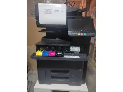 LOTE 003 - 01 MULTIFUNCIONAL COLOR LASER_KYOCERA TASKALFA 2552CI (NO ESTADO)