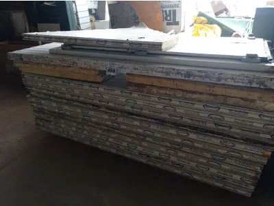 LOTE 498 - 01 LOTE COM VÁRIAS PLACAS PARA CÂMARA FRIA. (NO ESTADO) ATENÇÃO! FAZER A VISITAÇÃO ANTES DE ARREMATAR, NÃO SABEMOS SE FUNCIONA. LEILÃO NÃO TEM GARANTIA E NEM DEVOLUÇÃO, SUJEITO A POSSÍVEIS AVARIAS VISÍVEIS/OCULTAS E/OU AUSÊNCIA DE COMPONENTES.
