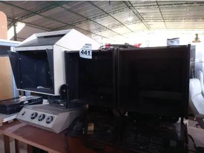 LOTE 441 - 03 EQUIPAMENTOS DE IMAGEM. (NO ESTADO) ATENÇÃO! FAZER A VISITAÇÃO ANTES DE ARREMATAR, NÃO SABEMOS SE FUNCIONA. LEILÃO NÃO TEM GARANTIA E NEM DEVOLUÇÃO, SUJEITO A POSSÍVEIS AVARIAS VISÍVEIS/OCULTAS E/OU AUSÊNCIA DE COMPONENTES.