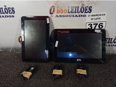 LOTE 376 - 02 TABLETS MARCAS E MODELOS DIVERSOS. (NO ESTADO) ATENÇÃO! FAZER A VISITAÇÃO ANTES DE ARREMATAR, NÃO SABEMOS SE FUNCIONA. LEILÃO NÃO TEM GARANTIA E NEM DEVOLUÇÃO, SUJEITO A POSSÍVEIS AVARIAS VISÍVEIS/OCULTAS E/OU AUSÊNCIA DE COMPONENTES.