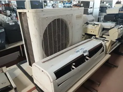LOTE 409 - 01 AR-CONDICIONADO MARCA ELECTROLUX 18000BTU. (NO ESTADO) ATENÇÃO! FAZER A VISITAÇÃO ANTES DE ARREMATAR, NÃO SABEMOS SE FUNCIONA. LEILÃO NÃO TEM GARANTIA E NEM DEVOLUÇÃO, SUJEITO A POSSÍVEIS AVARIAS VISÍVEIS/OCULTAS E/OU AUSÊNCIA DE COMPONENTES.